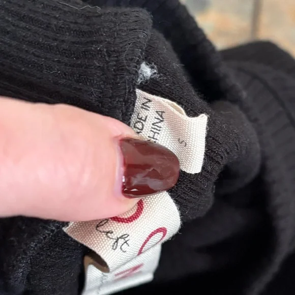 Dolan Anthropologie Mixed Media Puff Sleeve Top in Black Leather Sleeve Small - Picture 7 of 9